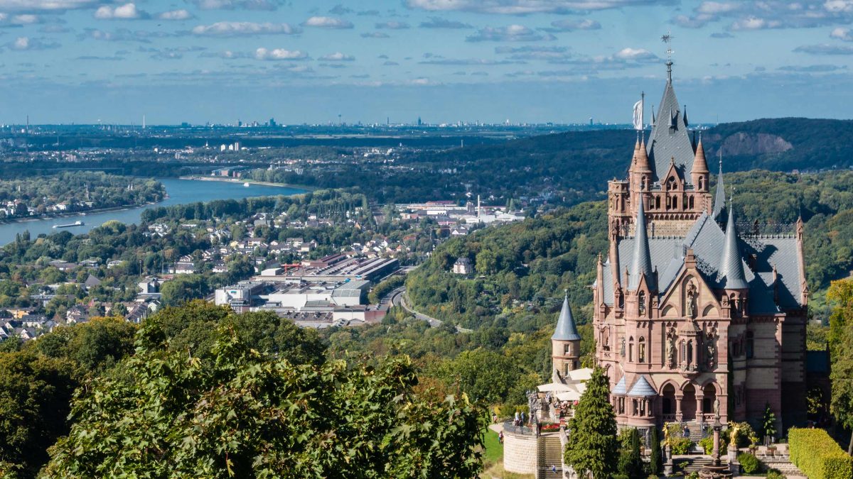 Bonn entdecken: Ein Wohn­mobil­abenteuer am Rhein
